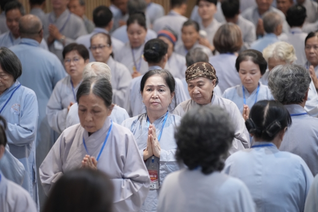 Pháp thoại “Thực Tập Tu Trong Mọi Hoàn Cảnh - NS.Thích Nữ Như Lan | Khóa Tu Phật Thất 108.