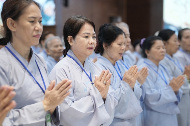 Pháp thoại “Thực Tập Tu Trong Mọi Hoàn Cảnh - NS.Thích Nữ Như Lan | Khóa Tu Phật Thất 108.