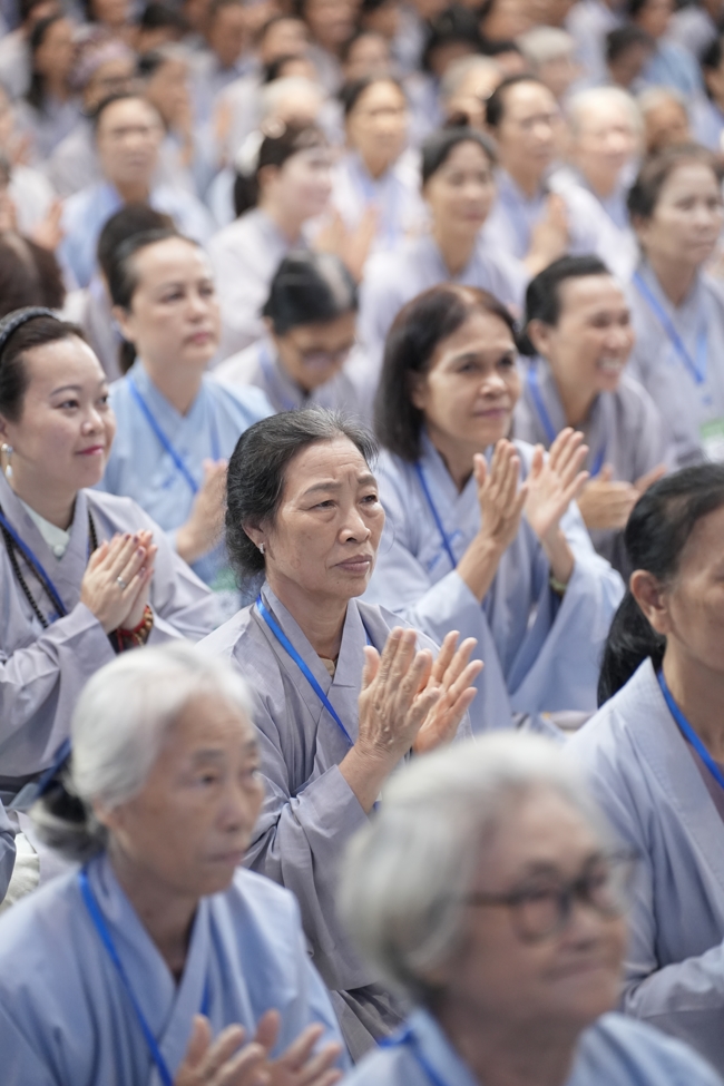 Pháp thoại “Thực Tập Tu Trong Mọi Hoàn Cảnh - NS.Thích Nữ Như Lan | Khóa Tu Phật Thất 108.