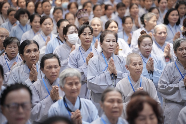 Pháp thoại “Thực Tập Tu Trong Mọi Hoàn Cảnh - NS.Thích Nữ Như Lan | Khóa Tu Phật Thất 108.