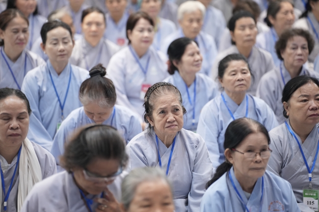 Pháp thoại “Thực Tập Tu Trong Mọi Hoàn Cảnh - NS.Thích Nữ Như Lan | Khóa Tu Phật Thất 108.