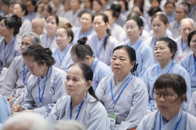 Pháp thoại “Thực Tập Tu Trong Mọi Hoàn Cảnh - NS.Thích Nữ Như Lan | Khóa Tu Phật Thất 108.