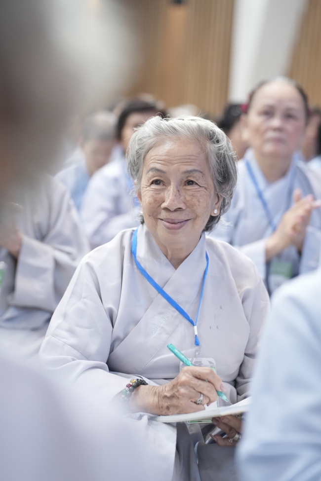 Pháp thoại “Thực Tập Tu Trong Mọi Hoàn Cảnh - NS.Thích Nữ Như Lan | Khóa Tu Phật Thất 108.