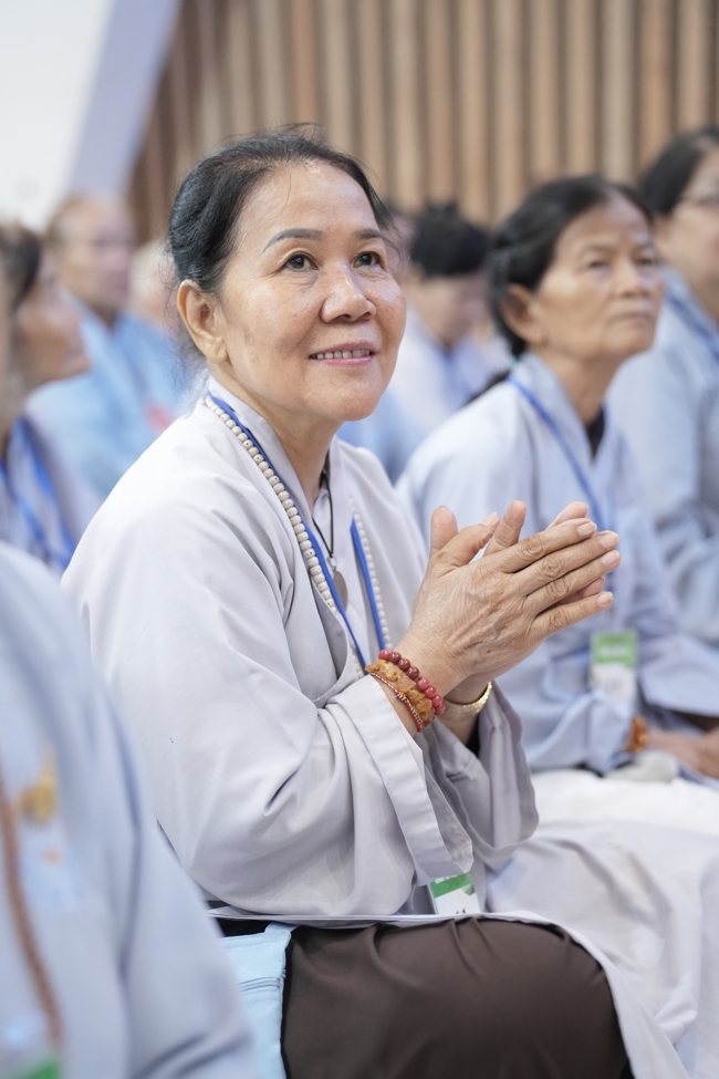 Pháp thoại “Thực Tập Tu Trong Mọi Hoàn Cảnh - NS.Thích Nữ Như Lan | Khóa Tu Phật Thất 108.