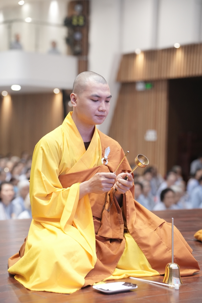 Pháp thoại “Thực Tập Tu Trong Mọi Hoàn Cảnh - NS.Thích Nữ Như Lan | Khóa Tu Phật Thất 108.