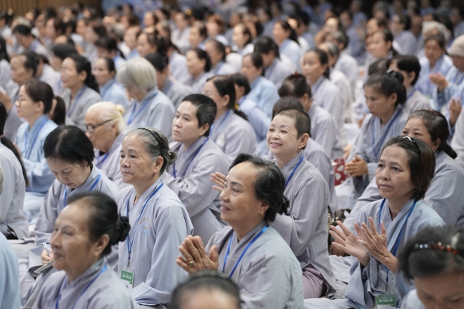 Pháp thoại “Thực Tập Tu Trong Mọi Hoàn Cảnh - NS.Thích Nữ Như Lan | Khóa Tu Phật Thất 108.