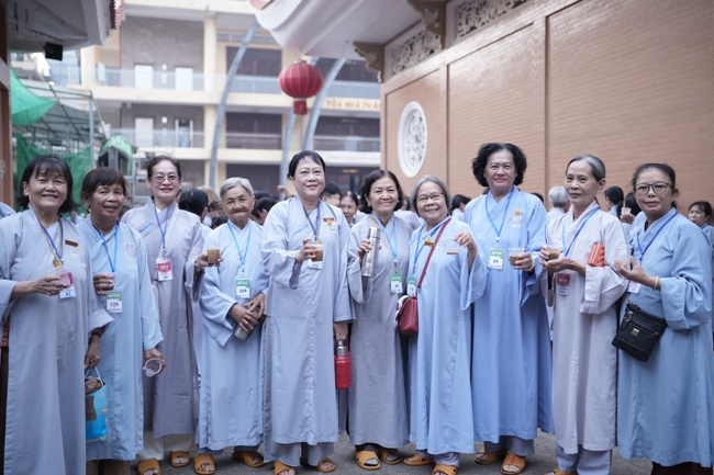 Pháp thoại Yêu Thương Chung Một Lối Về - HT.Thích Minh Thành | Khóa Tu Phật Thất 108.