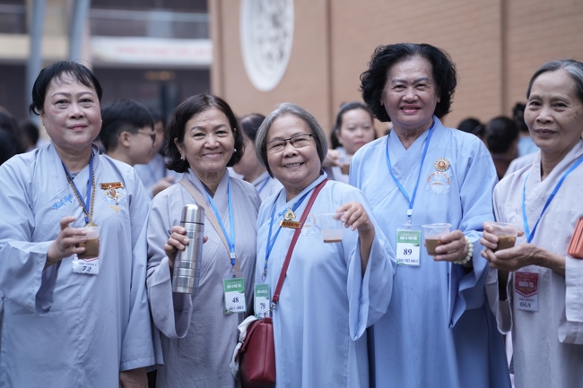 Pháp thoại Yêu Thương Chung Một Lối Về - HT.Thích Minh Thành | Khóa Tu Phật Thất 108.