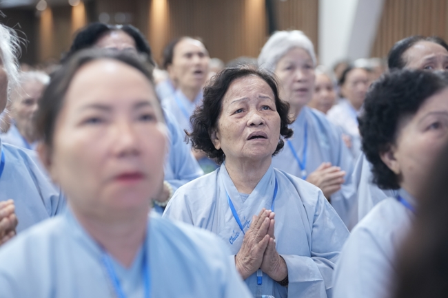Pháp thoại Yêu Thương Chung Một Lối Về - HT.Thích Minh Thành | Khóa Tu Phật Thất 108.