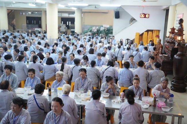 Pháp thoại Yêu Thương Chung Một Lối Về - HT.Thích Minh Thành | Khóa Tu Phật Thất 108.