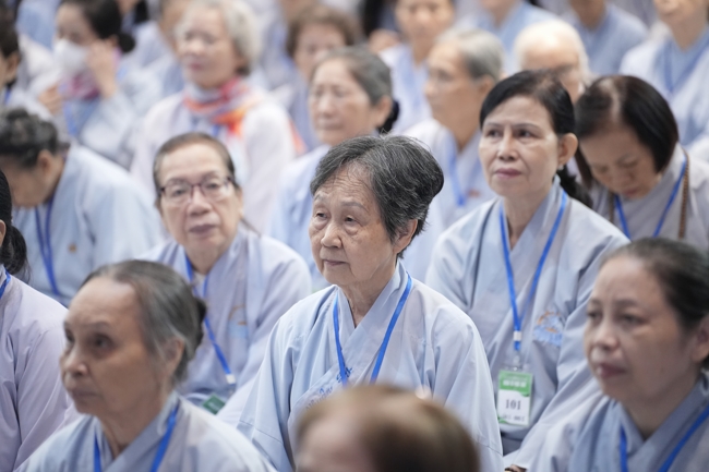 Pháp thoại Yêu Thương Chung Một Lối Về - HT.Thích Minh Thành | Khóa Tu Phật Thất 108.
