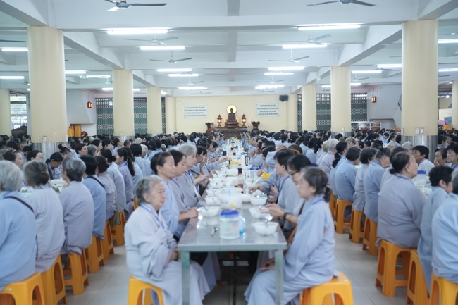 Pháp thoại Yêu Thương Chung Một Lối Về - HT.Thích Minh Thành | Khóa Tu Phật Thất 108.