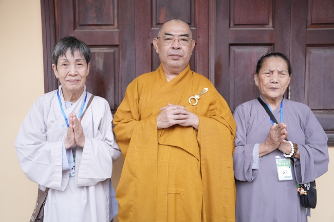 Pháp thoại Yêu Thương Chung Một Lối Về - HT.Thích Minh Thành | Khóa Tu Phật Thất 108.