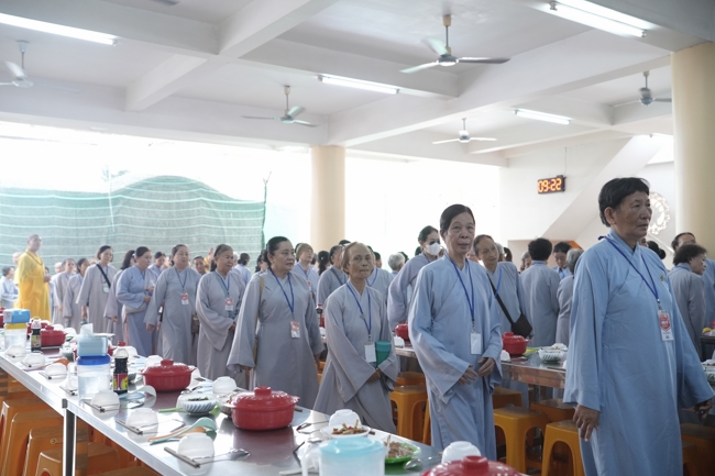 Khai khóa Khóa Tu Phật Thất lần 108.