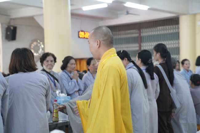 Khai khóa Khóa Tu Phật Thất lần 108.