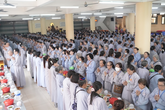 Khai khóa Khóa Tu Phật Thất lần 108.