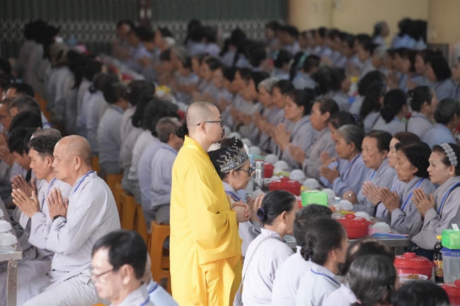 Khai khóa Khóa Tu Phật Thất lần 108.