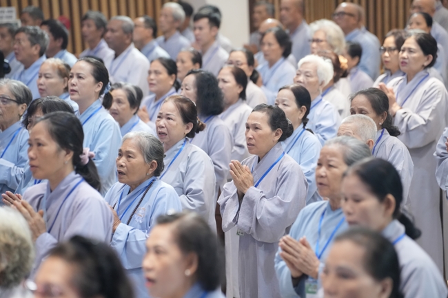 Khai khóa Khóa Tu Phật Thất lần 108.