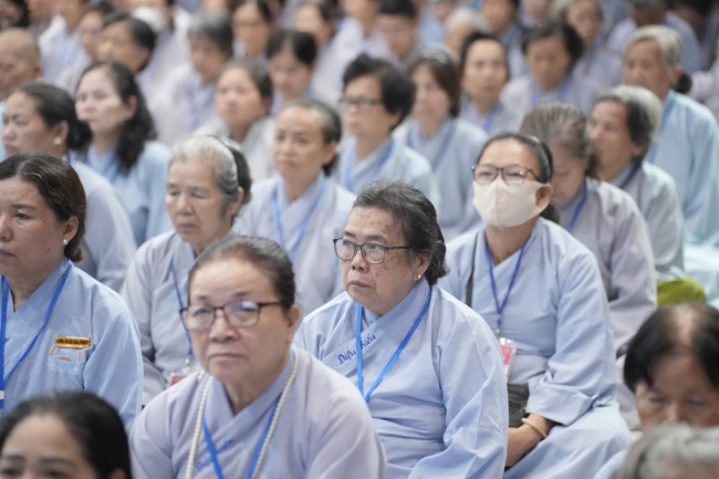 Khai khóa Khóa Tu Phật Thất lần 108.