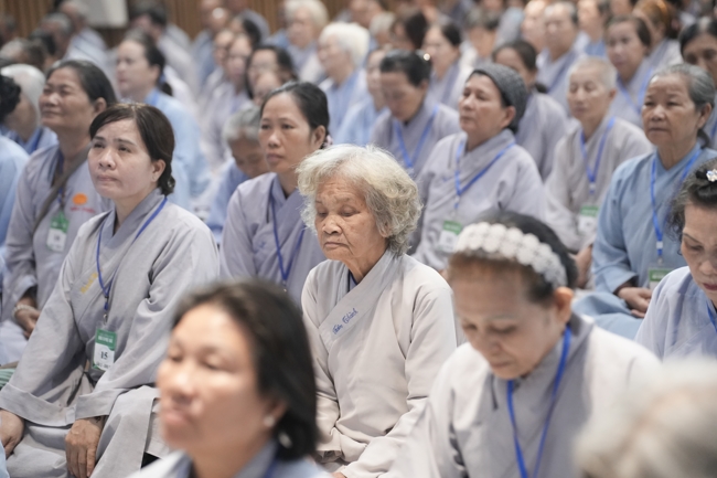Khai khóa Khóa Tu Phật Thất lần 108.