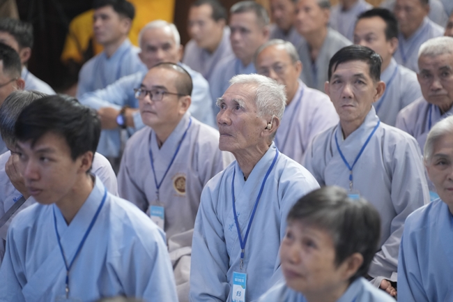 Khai khóa Khóa Tu Phật Thất lần 108.
