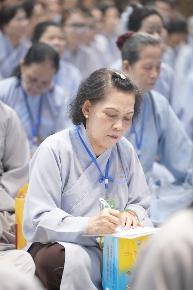 Khai khóa Khóa Tu Phật Thất lần 108.