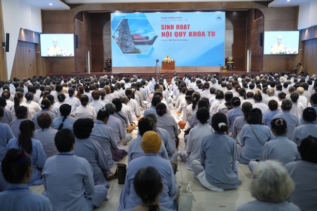 Khai khóa Khóa Tu Phật Thất lần 108.