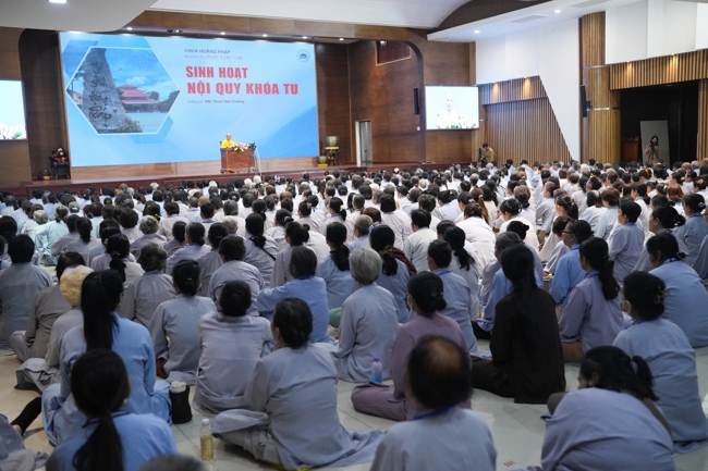 Khai khóa Khóa Tu Phật Thất lần 108.