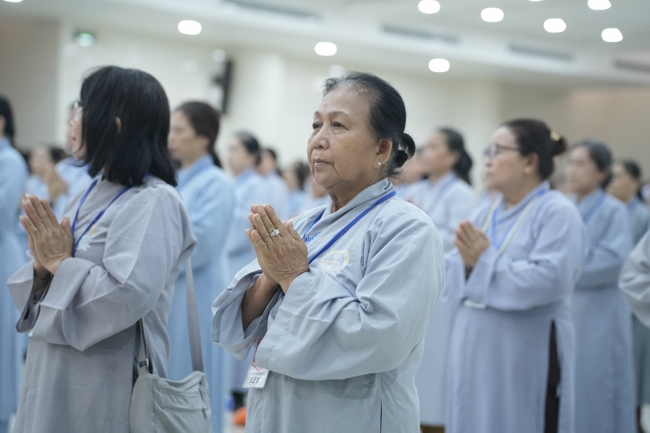 Khai khóa Khóa Tu Phật Thất lần 108.