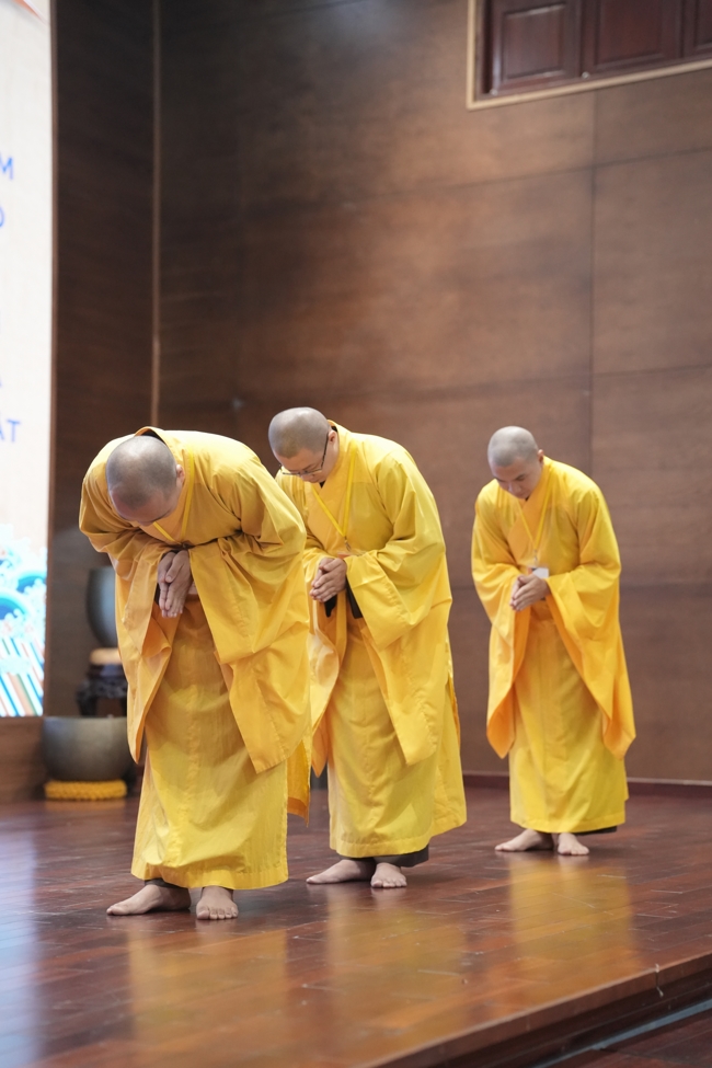Khai khóa Khóa Tu Phật Thất lần 108.