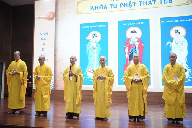 Khai khóa Khóa Tu Phật Thất lần 108.
