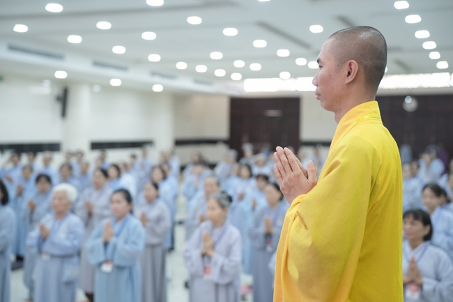 Khai khóa Khóa Tu Phật Thất lần 108.
