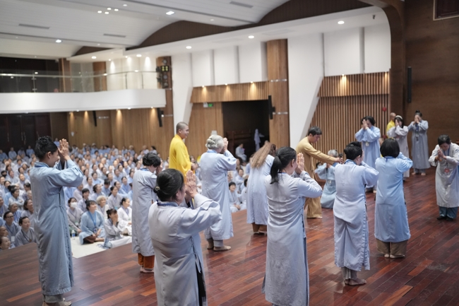 Khai khóa Khóa Tu Phật Thất lần 108.