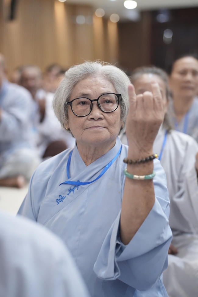 Khai khóa Khóa Tu Phật Thất lần 108.