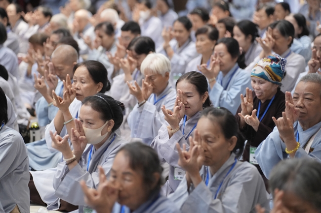 Khai khóa Khóa Tu Phật Thất lần 108.