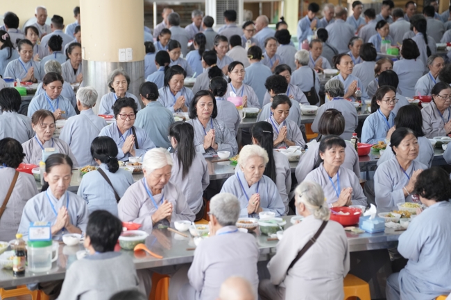 Pháp thoại Tỉnh Giấc Mộng Trần - TT.Thích Trí Huệ | Khóa Tu Phật Thất 108.