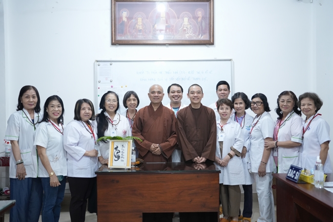 Pháp thoại Tỉnh Giấc Mộng Trần - TT.Thích Trí Huệ | Khóa Tu Phật Thất 108.