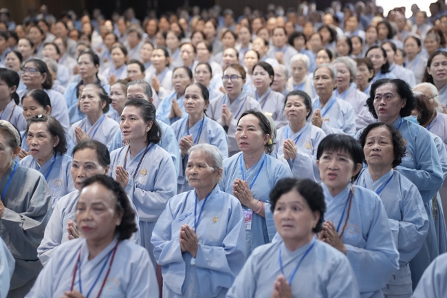 Pháp thoại Tỉnh Giấc Mộng Trần - TT.Thích Trí Huệ | Khóa Tu Phật Thất 108.