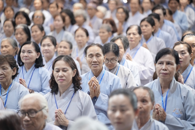 Pháp thoại Tỉnh Giấc Mộng Trần - TT.Thích Trí Huệ | Khóa Tu Phật Thất 108.