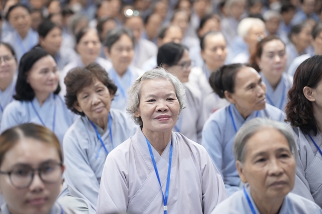 Pháp thoại Tỉnh Giấc Mộng Trần - TT.Thích Trí Huệ | Khóa Tu Phật Thất 108.