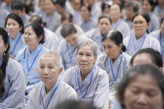 Pháp thoại Tỉnh Giấc Mộng Trần - TT.Thích Trí Huệ | Khóa Tu Phật Thất 108.