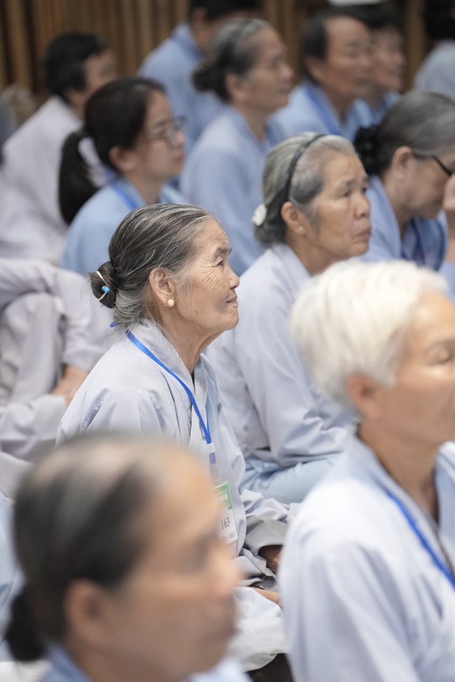 Pháp thoại Tỉnh Giấc Mộng Trần - TT.Thích Trí Huệ | Khóa Tu Phật Thất 108.
