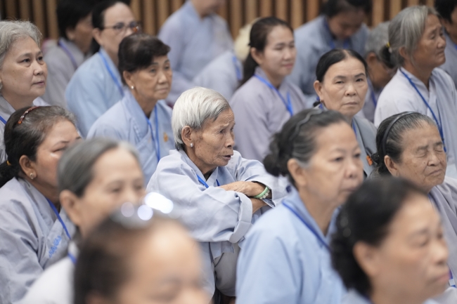 Pháp thoại Tỉnh Giấc Mộng Trần - TT.Thích Trí Huệ | Khóa Tu Phật Thất 108.