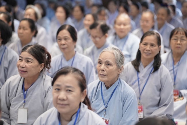 Pháp thoại Tỉnh Giấc Mộng Trần - TT.Thích Trí Huệ | Khóa Tu Phật Thất 108.