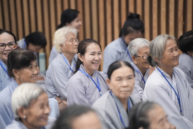 Pháp thoại Tỉnh Giấc Mộng Trần - TT.Thích Trí Huệ | Khóa Tu Phật Thất 108.