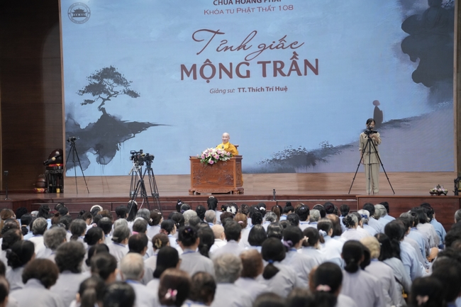 Pháp thoại Tỉnh Giấc Mộng Trần - TT.Thích Trí Huệ | Khóa Tu Phật Thất 108.