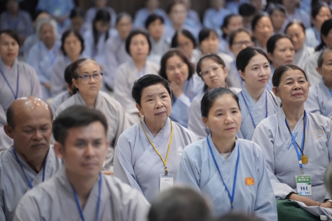 Pháp thoại Tỉnh Giấc Mộng Trần - TT.Thích Trí Huệ | Khóa Tu Phật Thất 108.