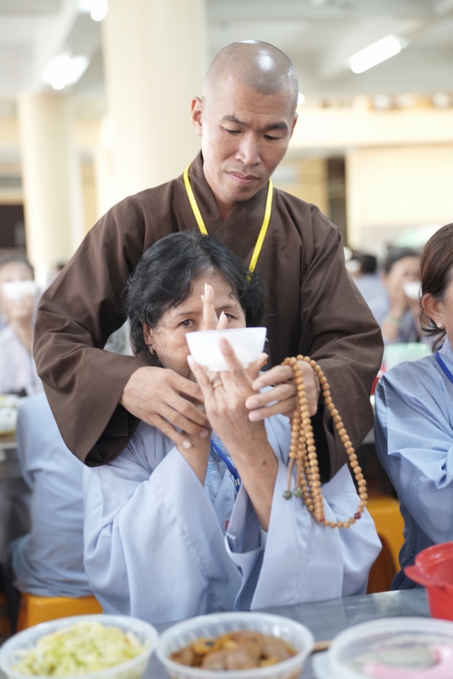 Pháp thoại Tỉnh Giấc Mộng Trần - TT.Thích Trí Huệ | Khóa Tu Phật Thất 108.