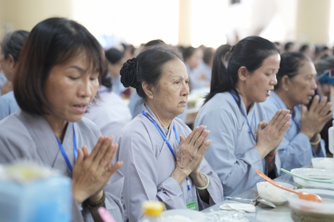 Pháp thoại Tỉnh Giấc Mộng Trần - TT.Thích Trí Huệ | Khóa Tu Phật Thất 108.