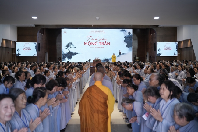 Pháp thoại Tỉnh Giấc Mộng Trần - TT.Thích Trí Huệ | Khóa Tu Phật Thất 108.